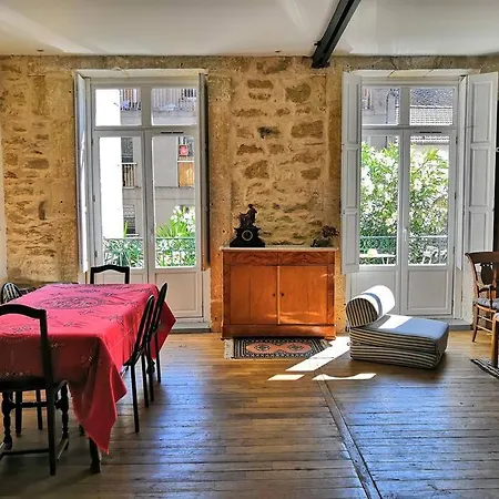 דירה Spacious 3 Bedroom Center Trainstation *